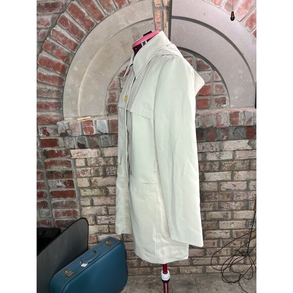 Trench coat short button off hood - Picture 4 of 9